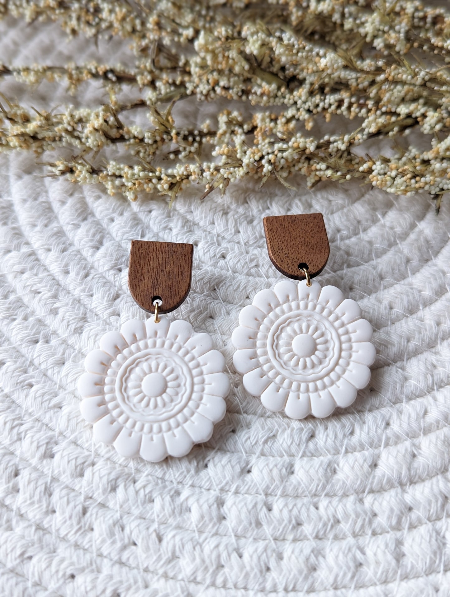 Boucles d'oreilles stud bois et pendentif en argile motif mandala (BO-1837)
