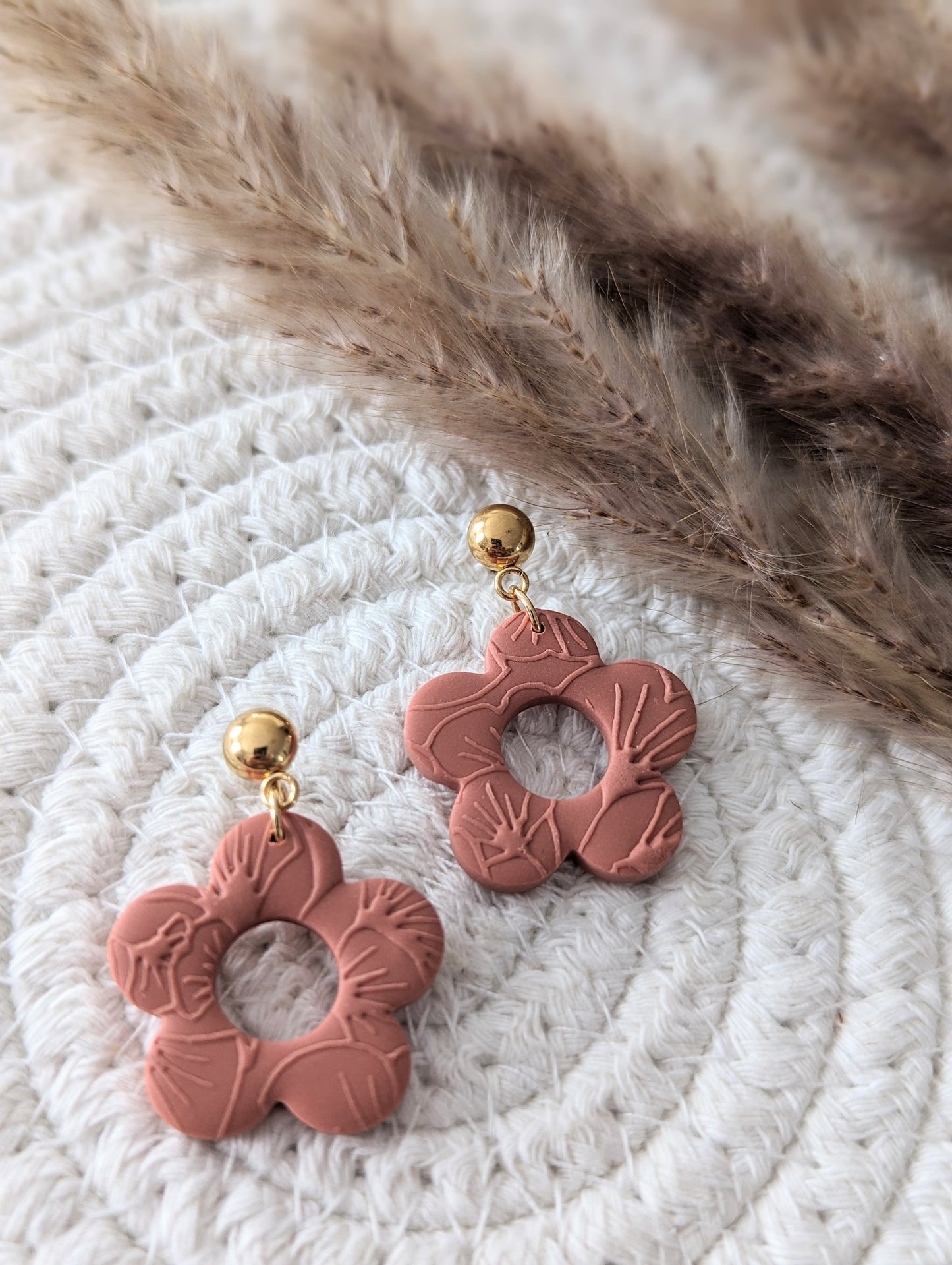 Boucles d'oreilles stud acier inoxydable et pendentif fleur en argile polymère (BO-1855)