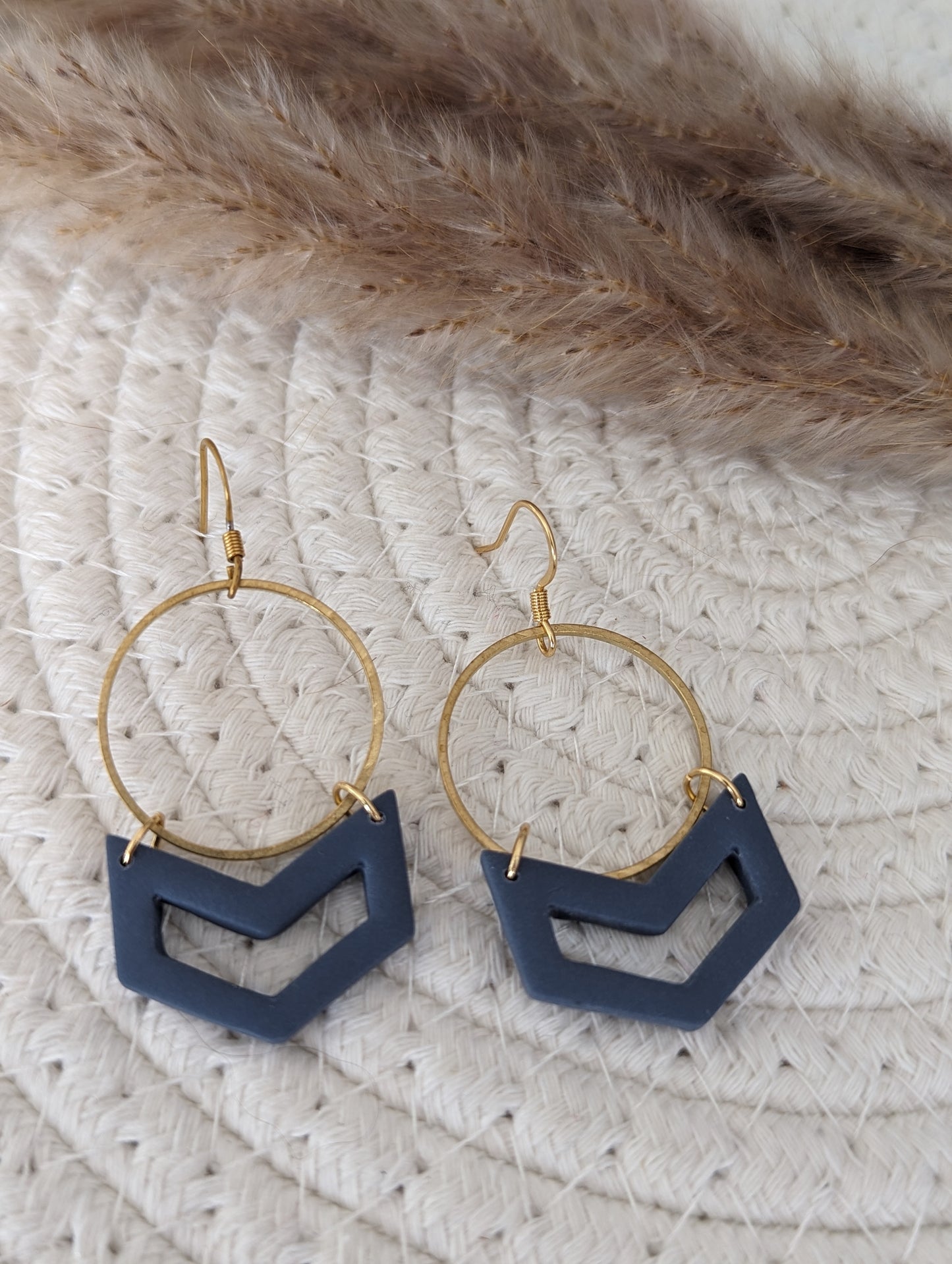 Boucles d'oreilles crochet acier inoxydable et pendentif en argile polymère (BO-1856)