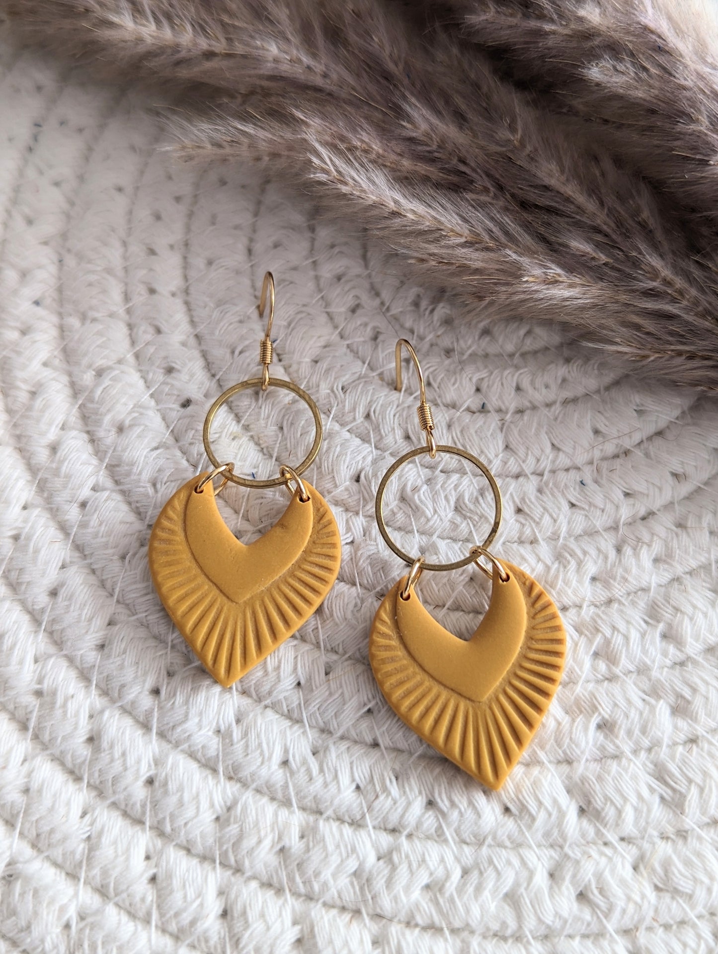 Boucles d'oreilles crochet acier inoxydable et pendentif en argile polymère (BO-1857)