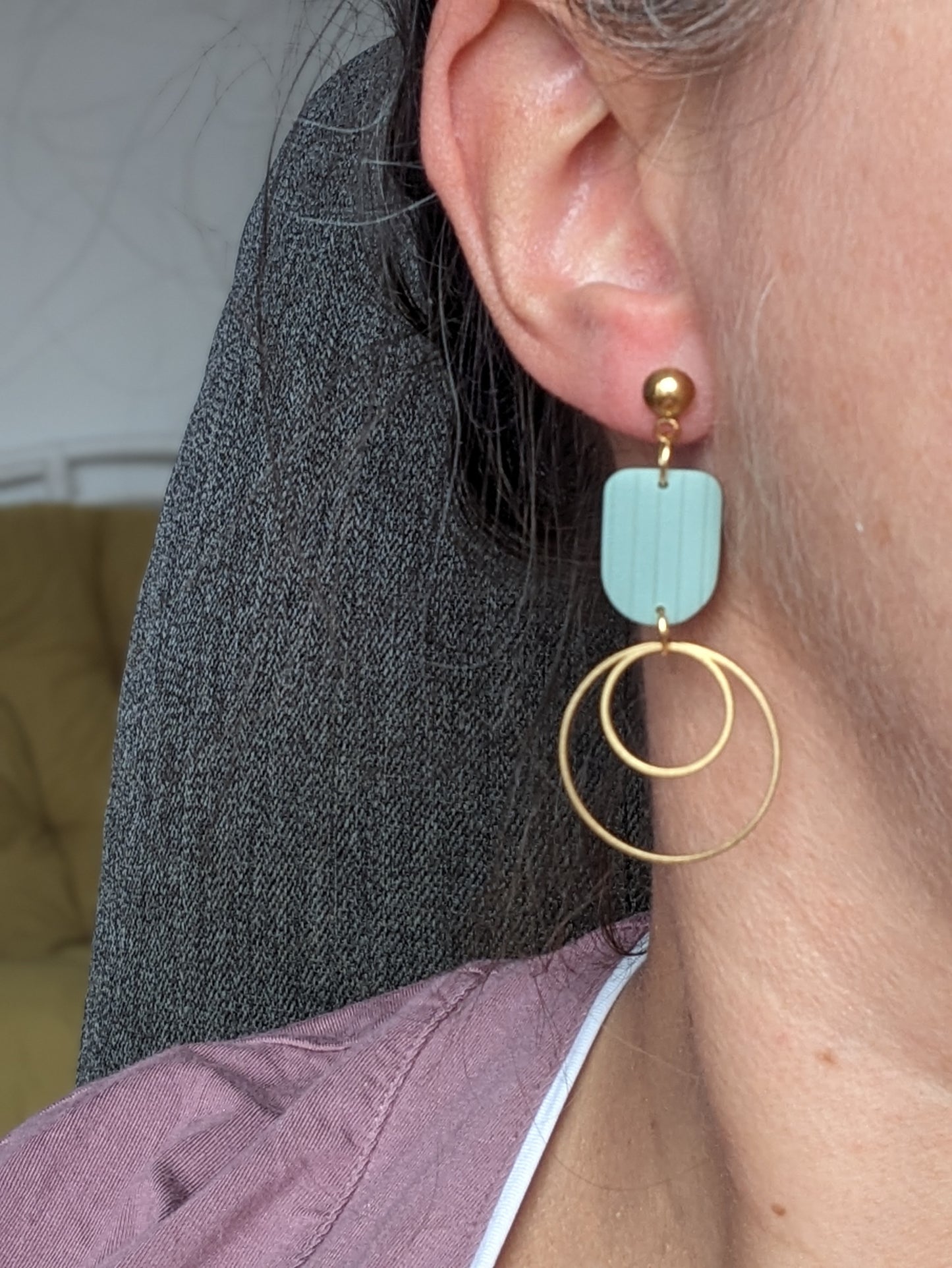 Boucles d'oreilles pendentif en argile polymère et anneau en laiton (BO-1842)