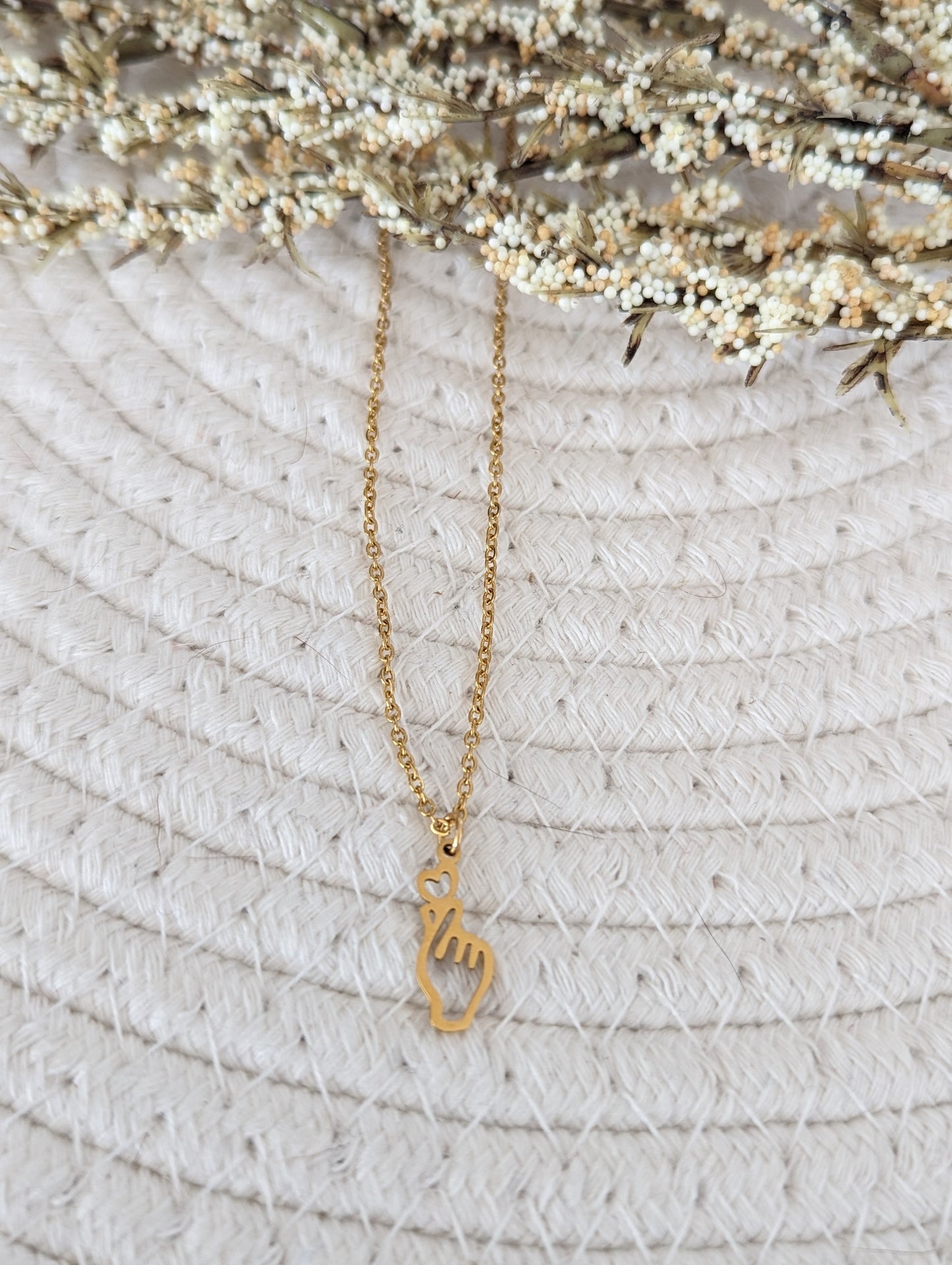 Collier acier inoxydable pendentif main coeur (CO-212)