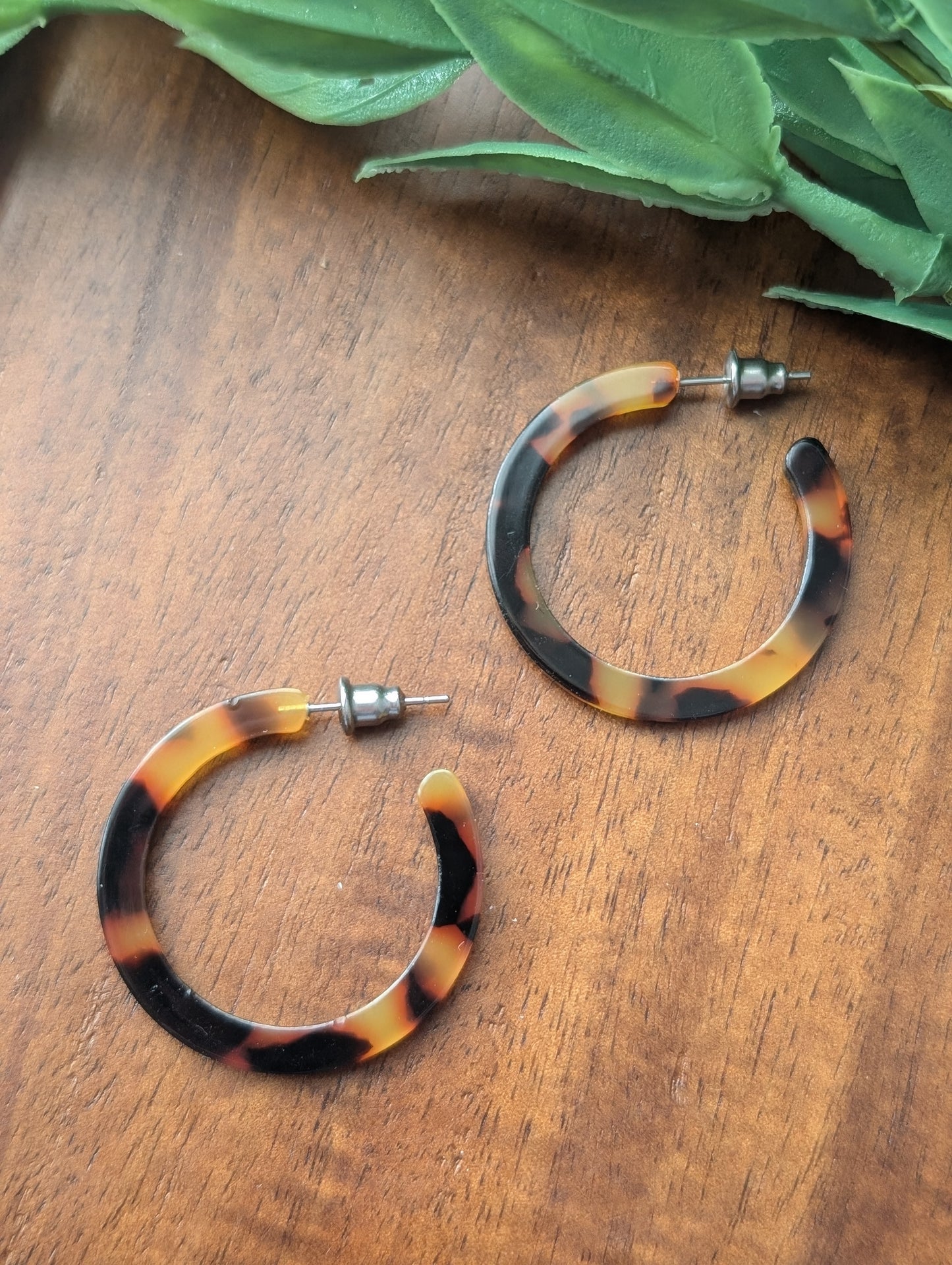 Boucles d'oreilles acrylique // boucles style créole // acetate earrings // hoop earrings (bo-1567-3)