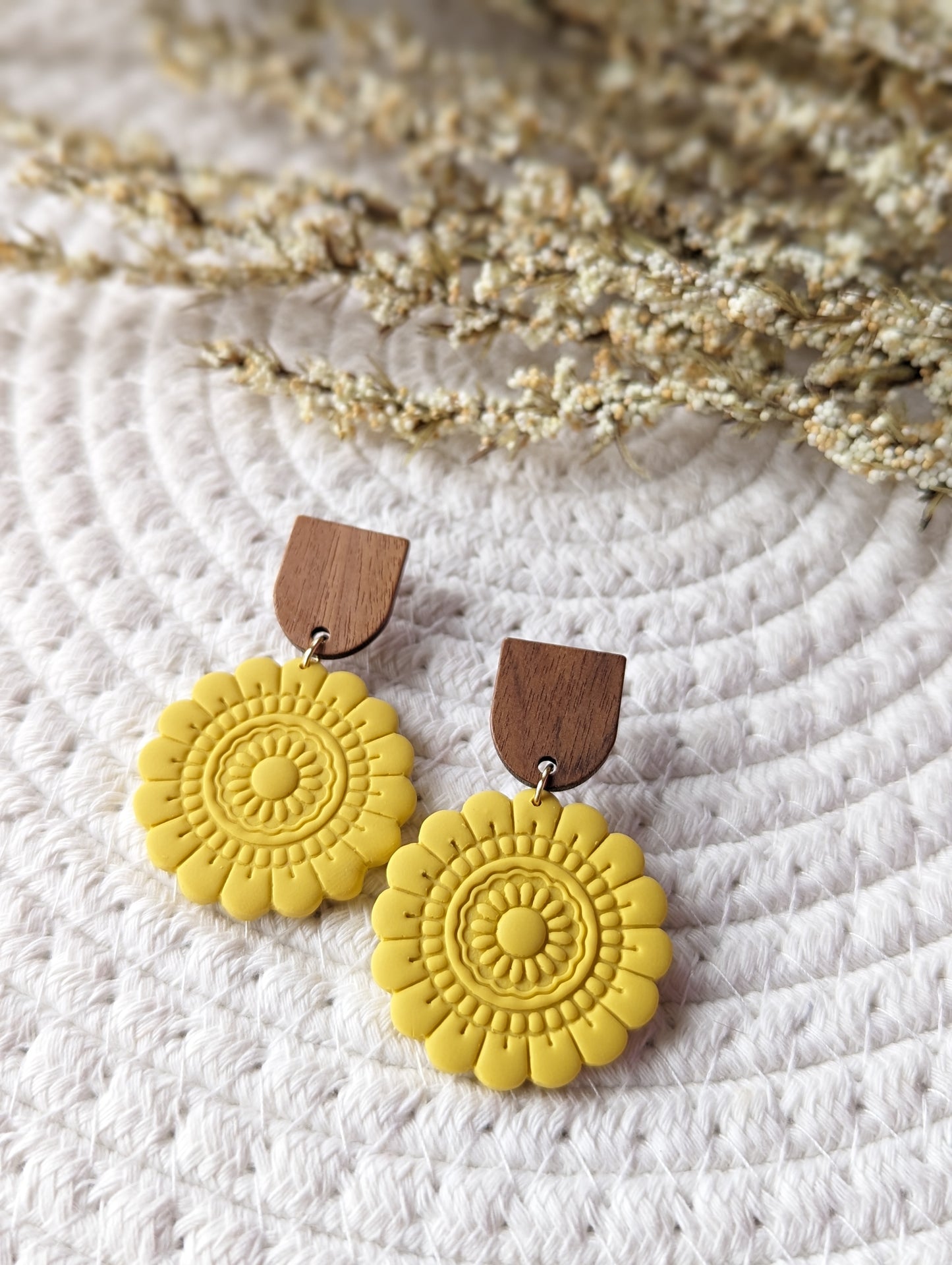 Boucles d'oreilles stud bois et pendentif en argile motif mandala (BO-1837)