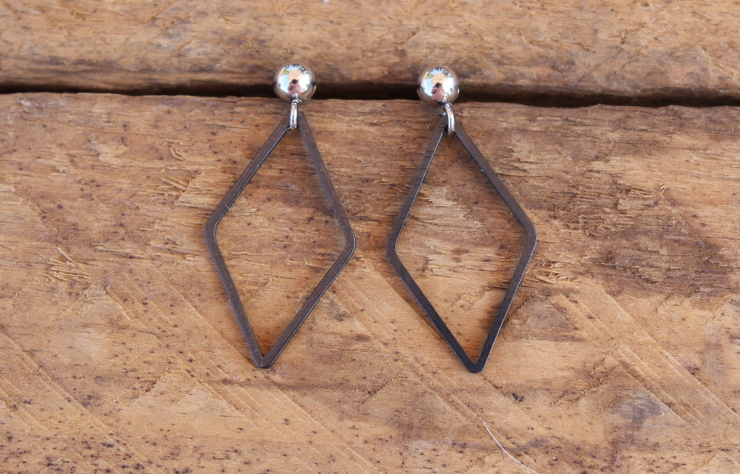 Boucles d'oreilles minimalistes lozange (bo-1151