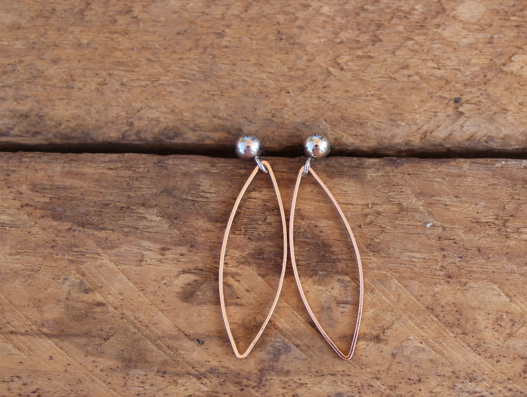 Boucles d'oreilles minimalistes marquise