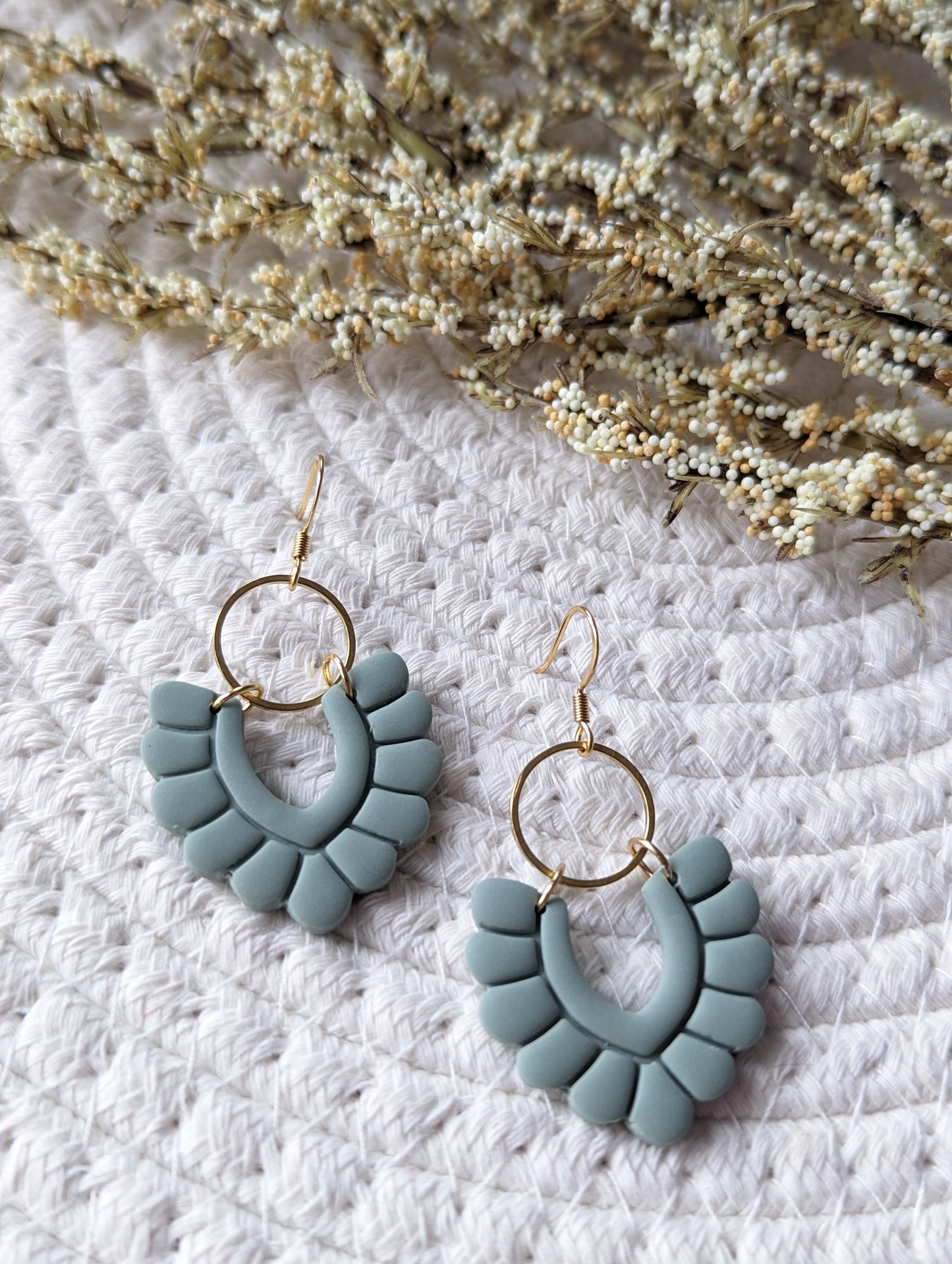 Boucles d'oreilles argile polymère pendentif fleur BO-1809)