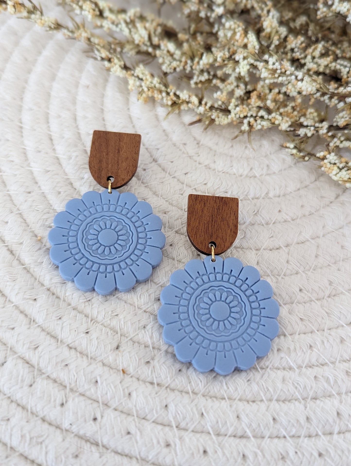 Boucles d'oreilles stud bois et pendentif en argile motif mandala (BO-1837)