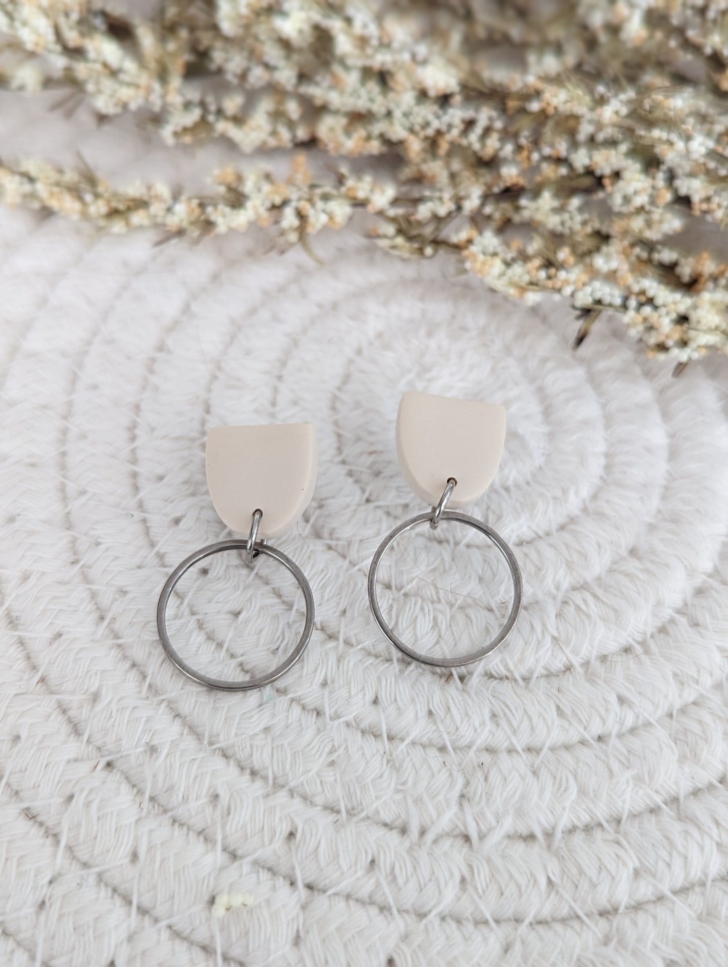 Stud argile et anneau laiton | boucles d'oreilles minimalistes (BO-1844)
