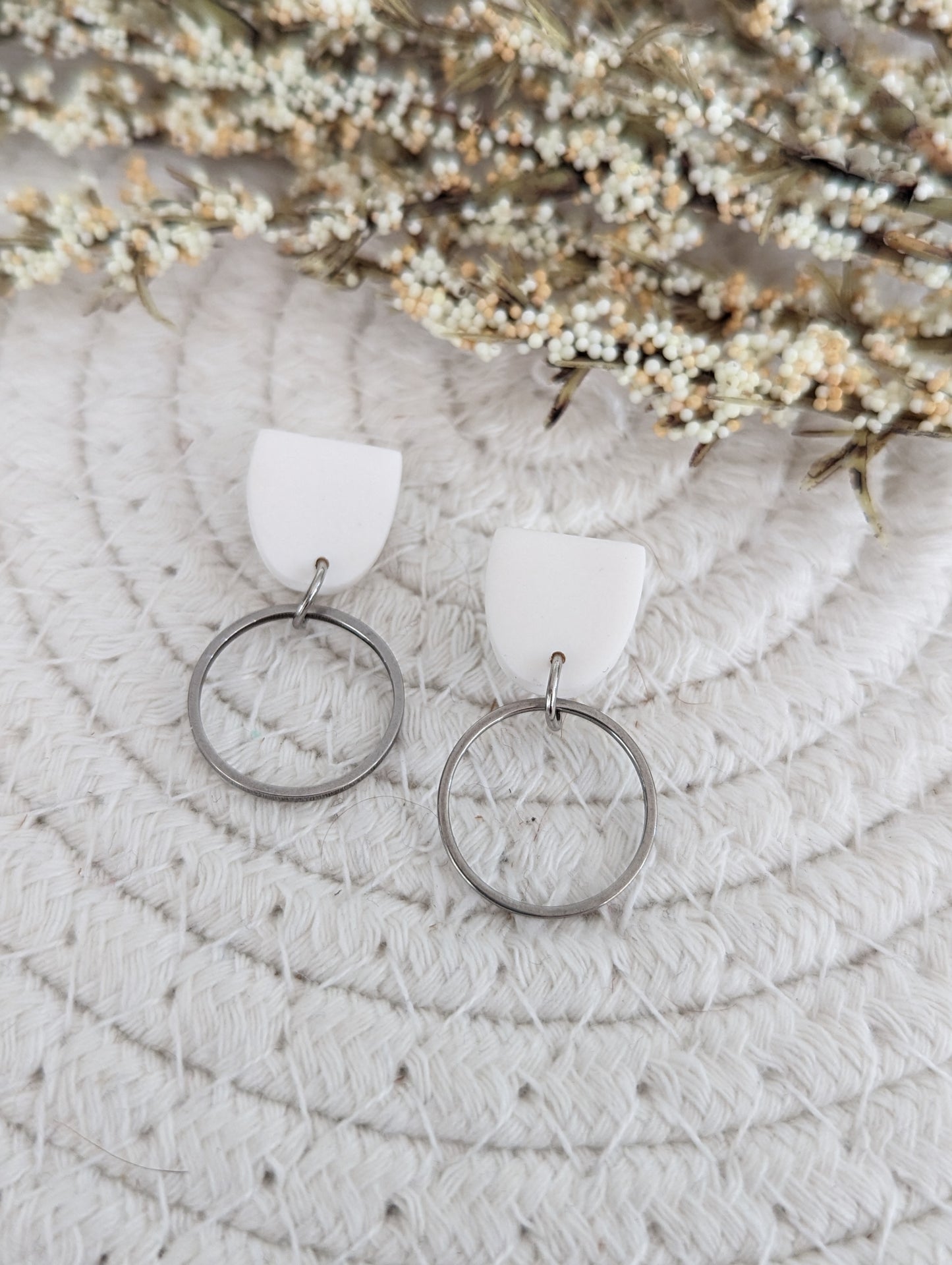 Stud argile et anneau laiton | boucles d'oreilles minimalistes (BO-1844)