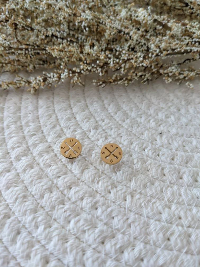 Boucles d'oreilles points cardinaux // cardinal point stud earrings // stainless steel earrings // minimalist jewelry // (bo-1714)
