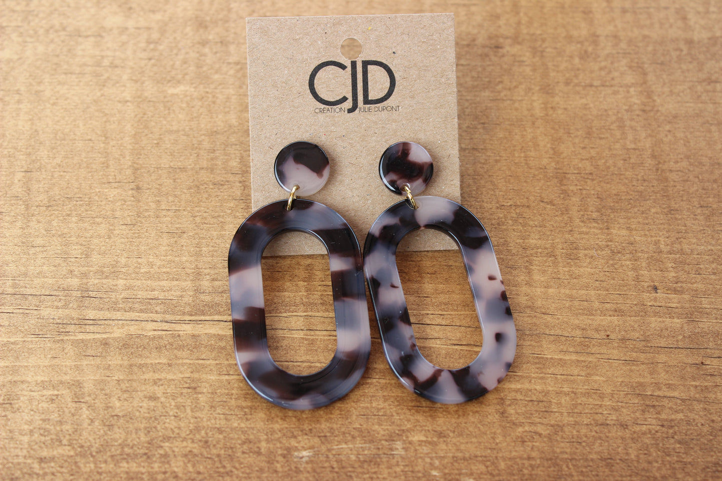 Boucles d'oreilles acrylique // acetate earrings // geometrique // cadeau pour elle // (bo-1546)