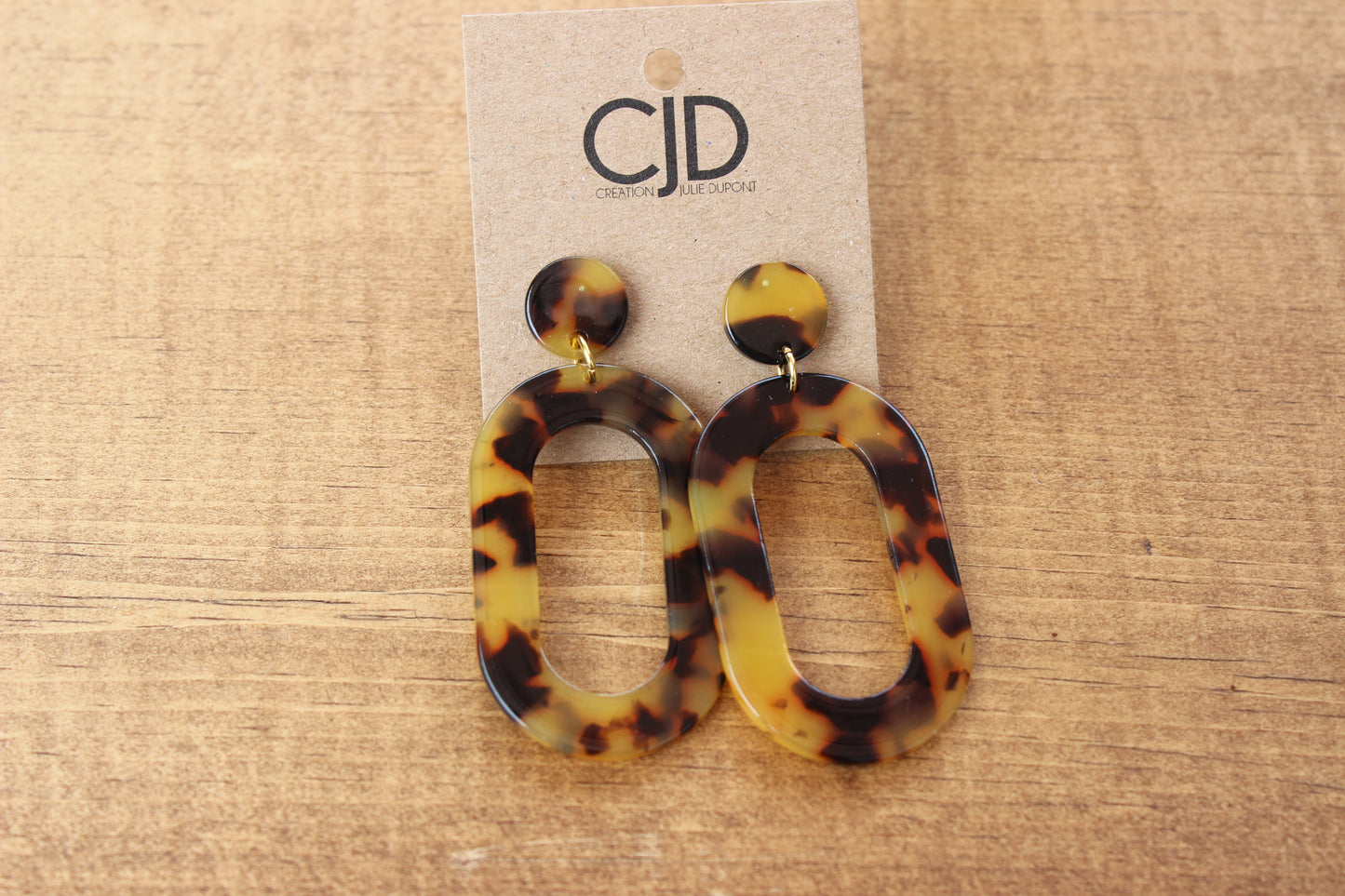 Boucles d'oreilles acrylique // acetate earrings // geometrique // cadeau pour elle // (bo-1546)