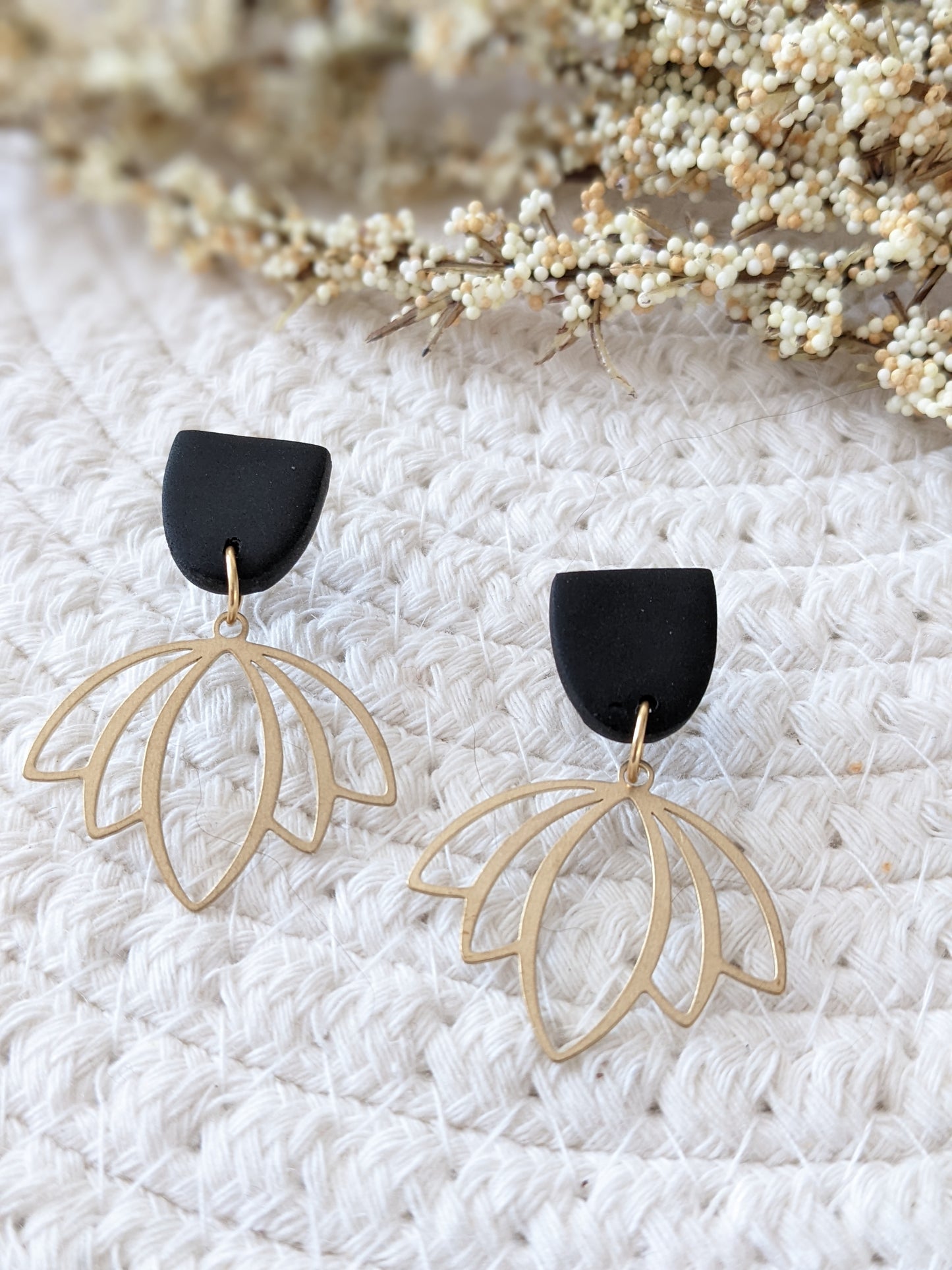 Stud argile et pendentif lotus en laiton (bo-1729)