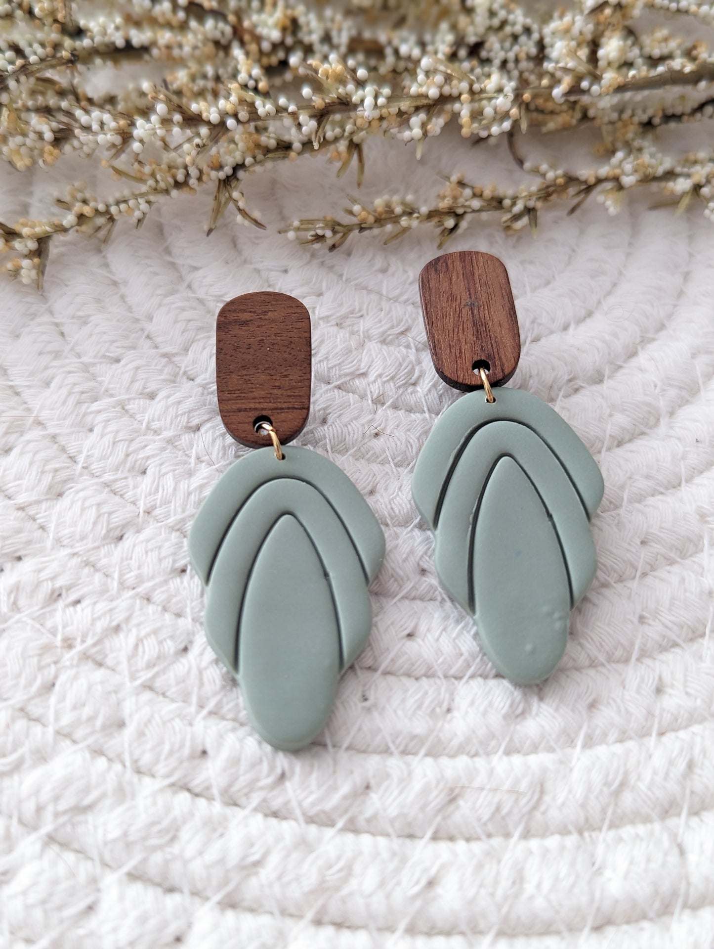 Stud ovale en bois et pendentif en argile ( bo-1811)