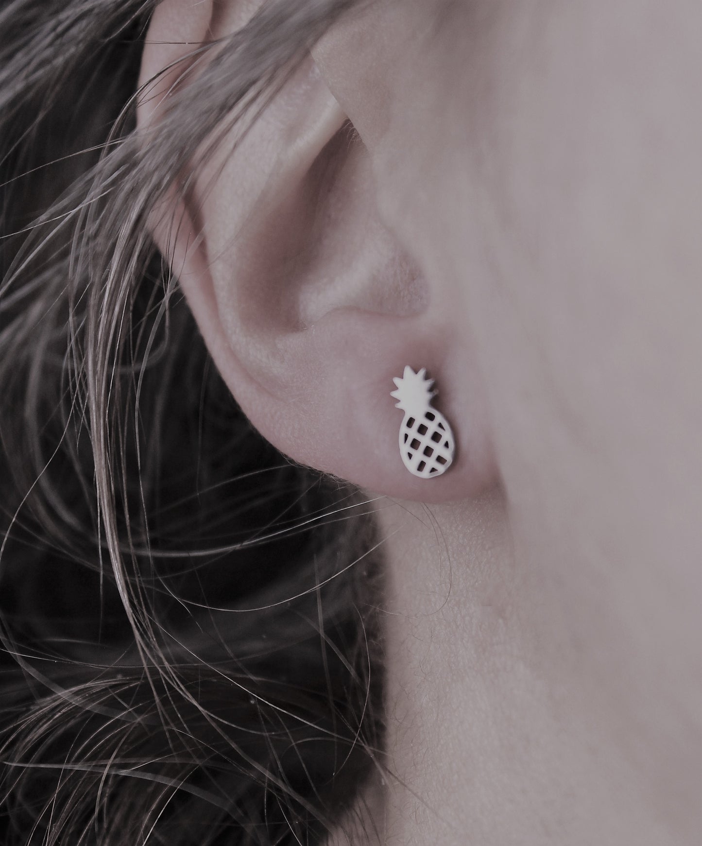 Boucles d'oreilles ananas // pineapple stud earrings // stainless steel earrings // minimalist jewelry // (bo-1606)