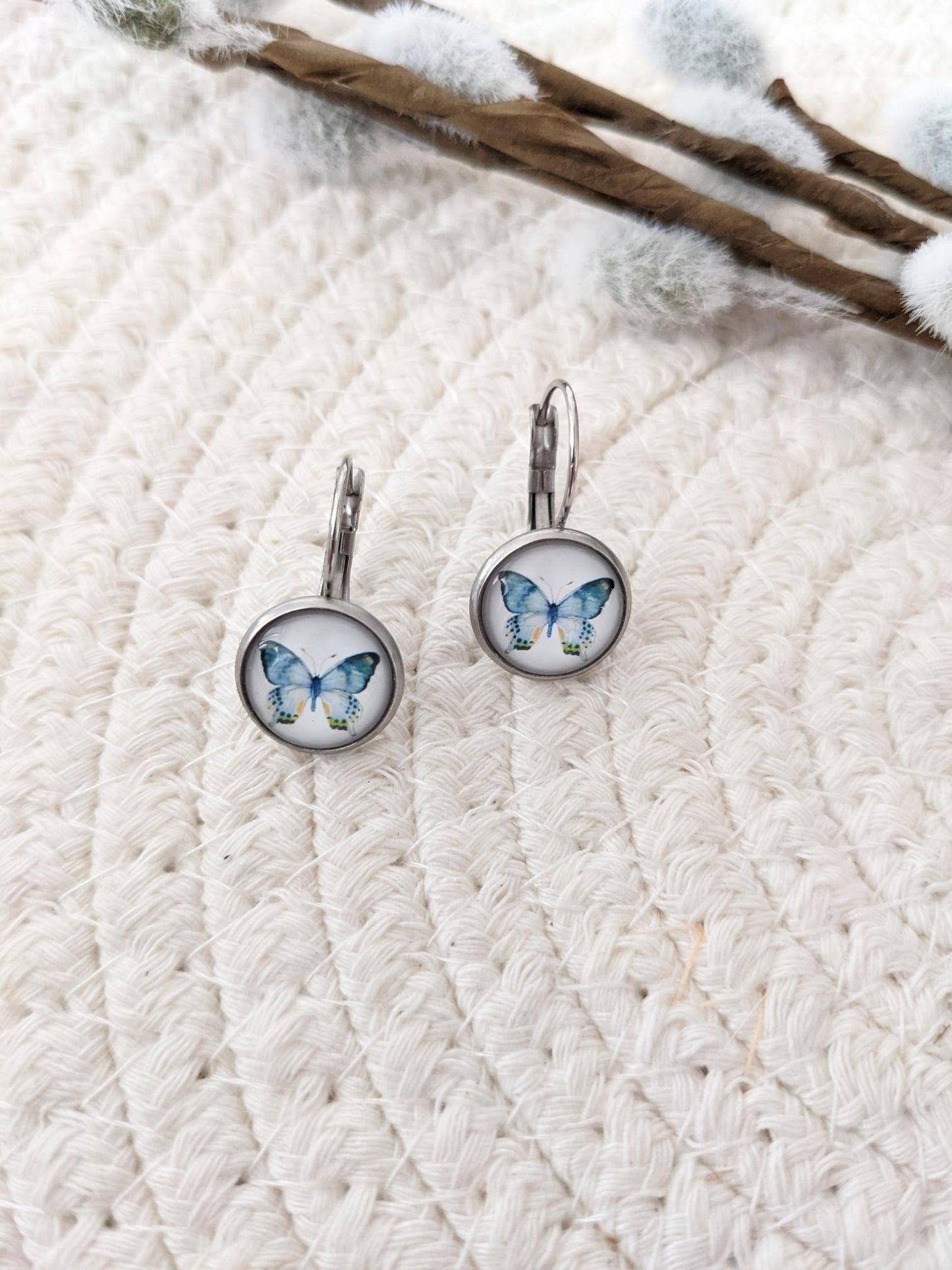 Petites merveilles papillon // butterfly glass cabochon earrings (BO-1686
