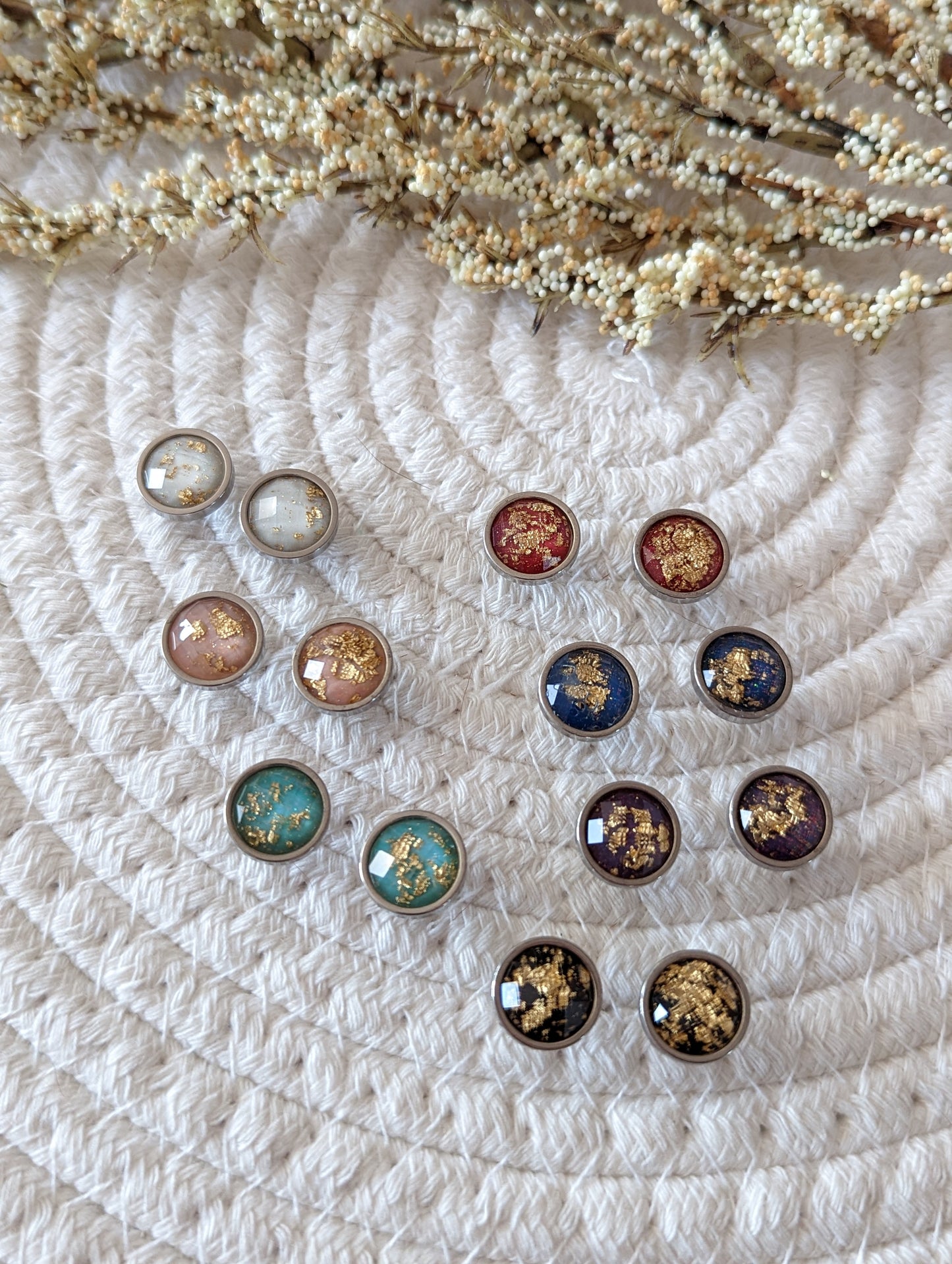 boucles d'oreilles feuille d'or résine // resin stud // stainless earrings (BO-1564)