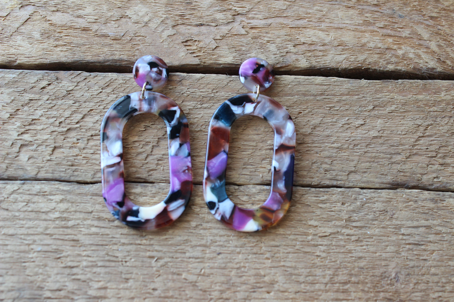 Boucles d'oreilles acrylique // acetate earrings // geometrique // cadeau pour elle // (bo-1546)