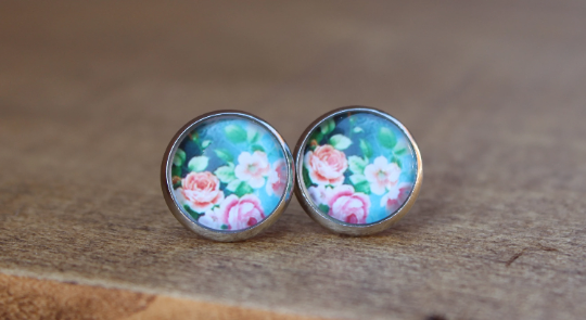 Petites merveilles fleurie // Cute glass cabochon flower (BO-534)