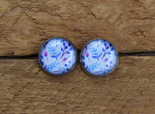 Petites merveilles fleurie // floral earrings // fleur bleue mauve // cute glass cabochon (BO-1597)