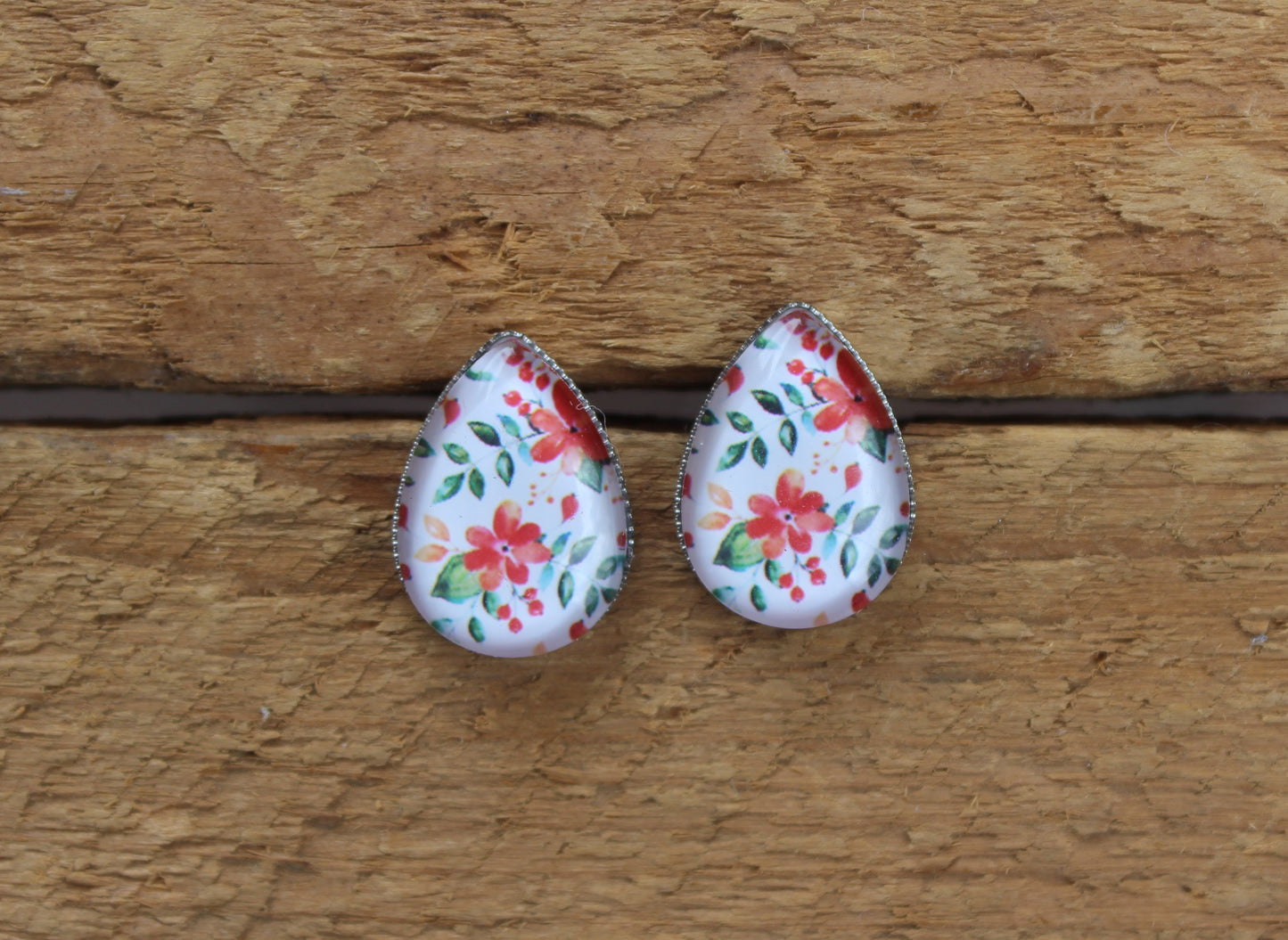 Petites merveilles fleurie // floral teardrop earrings // Goutte d'eau // fait au quebec (BO-1599-G)