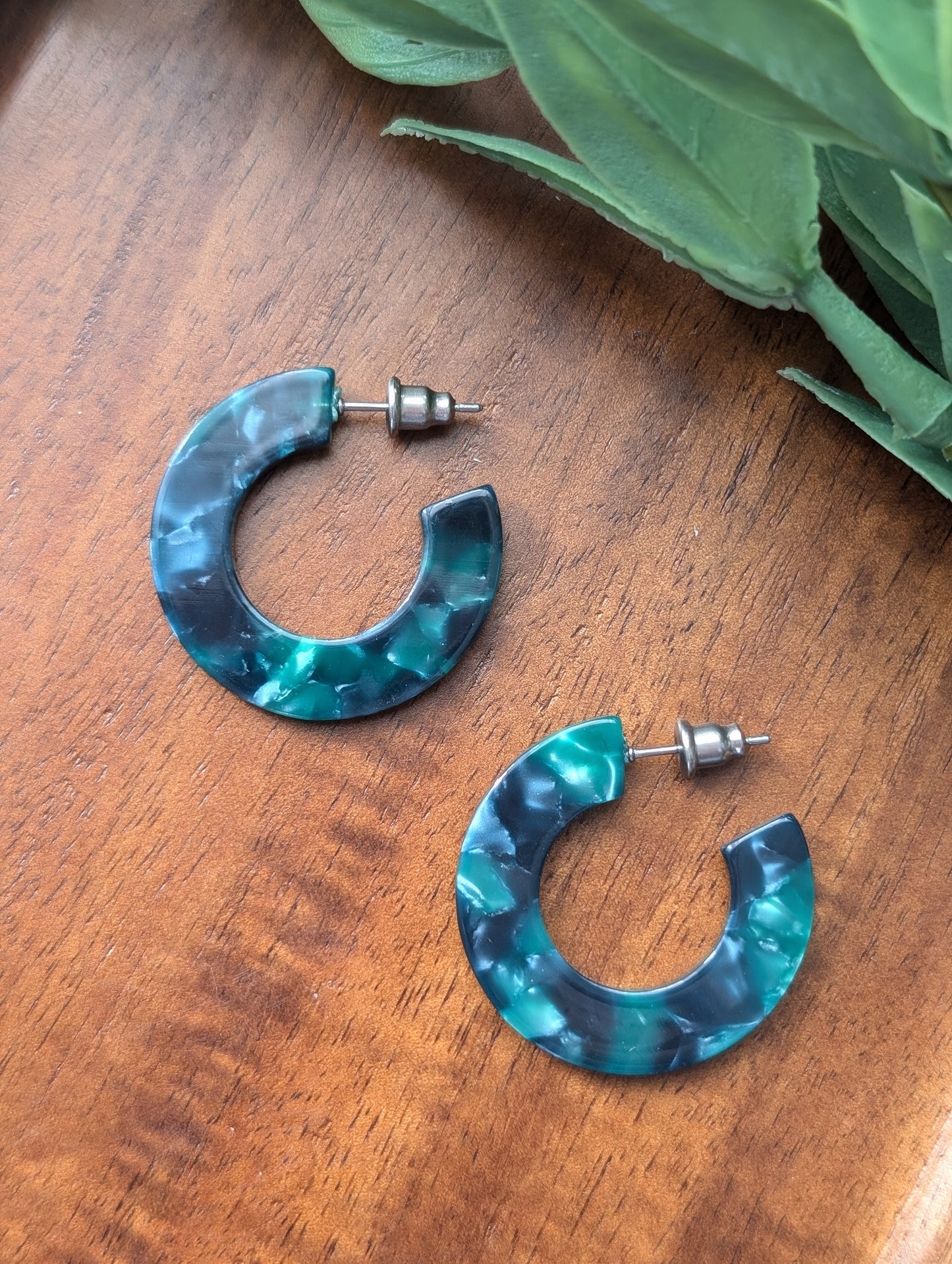 Boucles d'oreilles créoles en acetate (BO-1567-1)