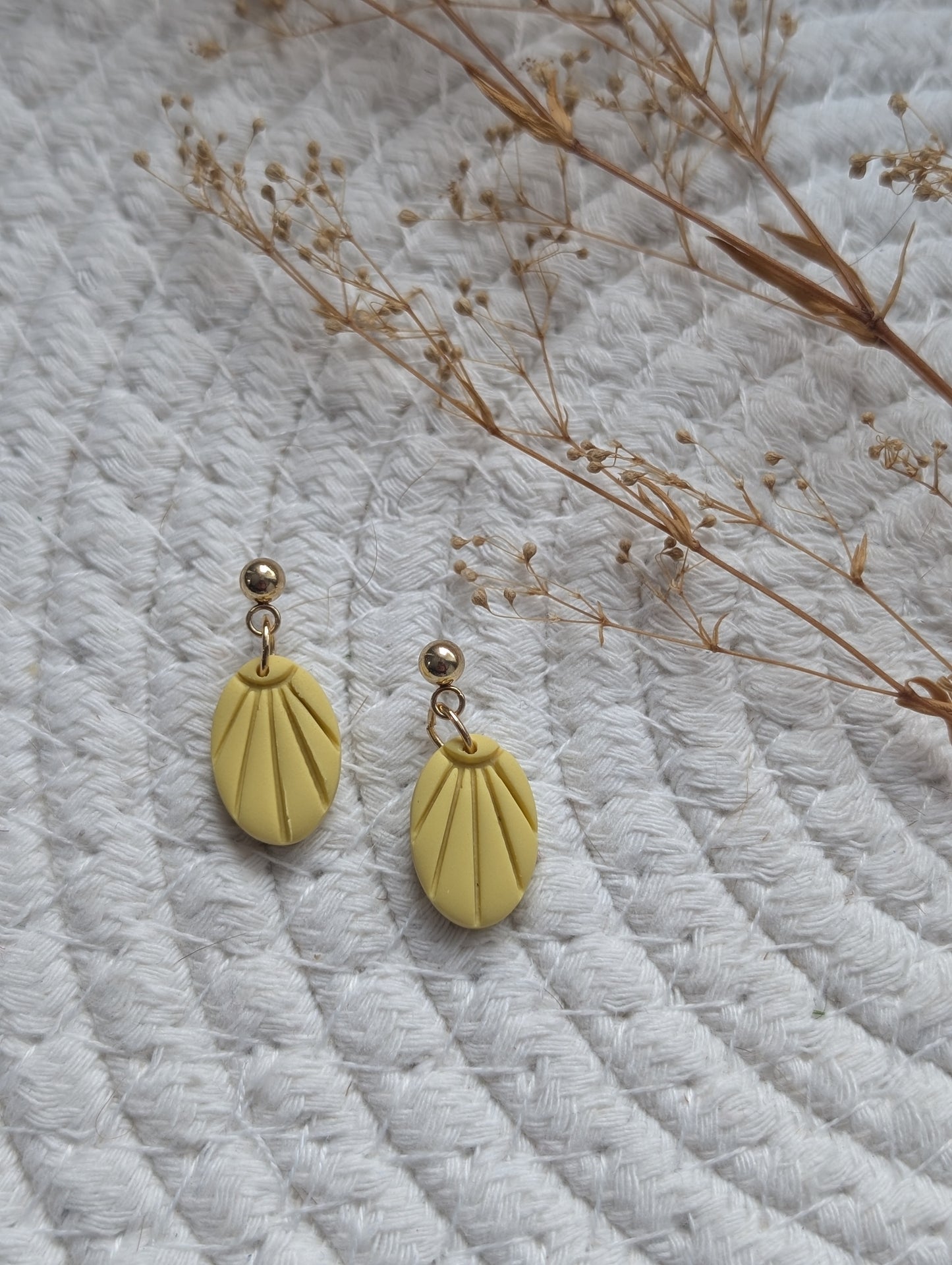 Boucles d'oreilles en argile polymère petit ovale (BO-1905)