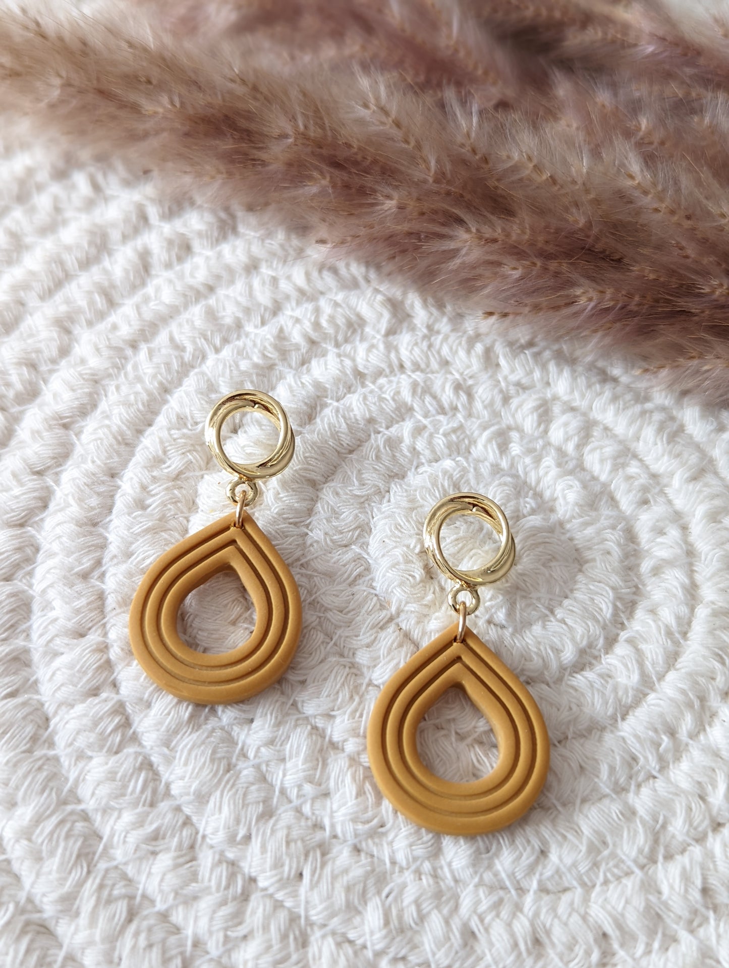 Boucles d'oreilles goutte argile polymère (BO-1749)