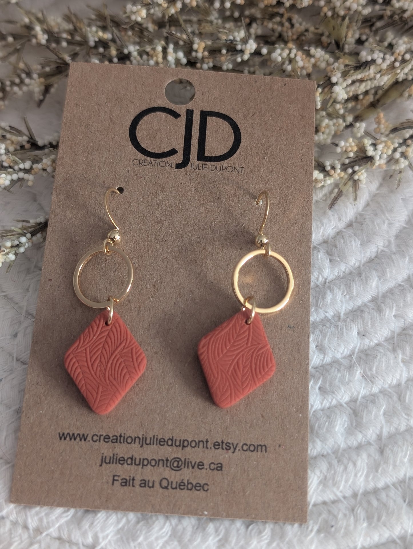 Boucles d'oreilles losange en argile polymère