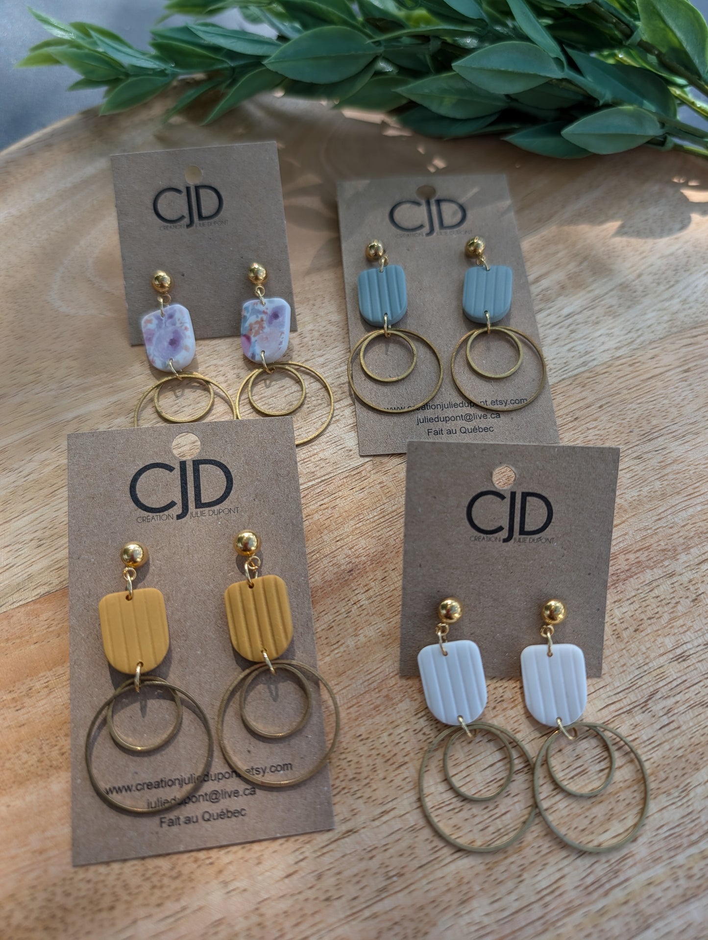 Boucles d'oreilles  pendentif en argile polymère et anneau en laiton (BO-1842)