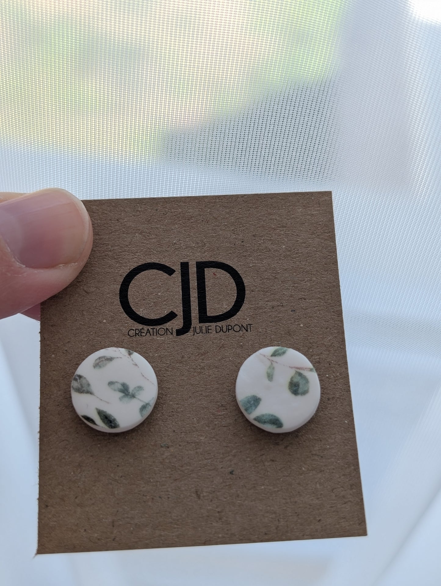 Stud en argile polymère motif varié