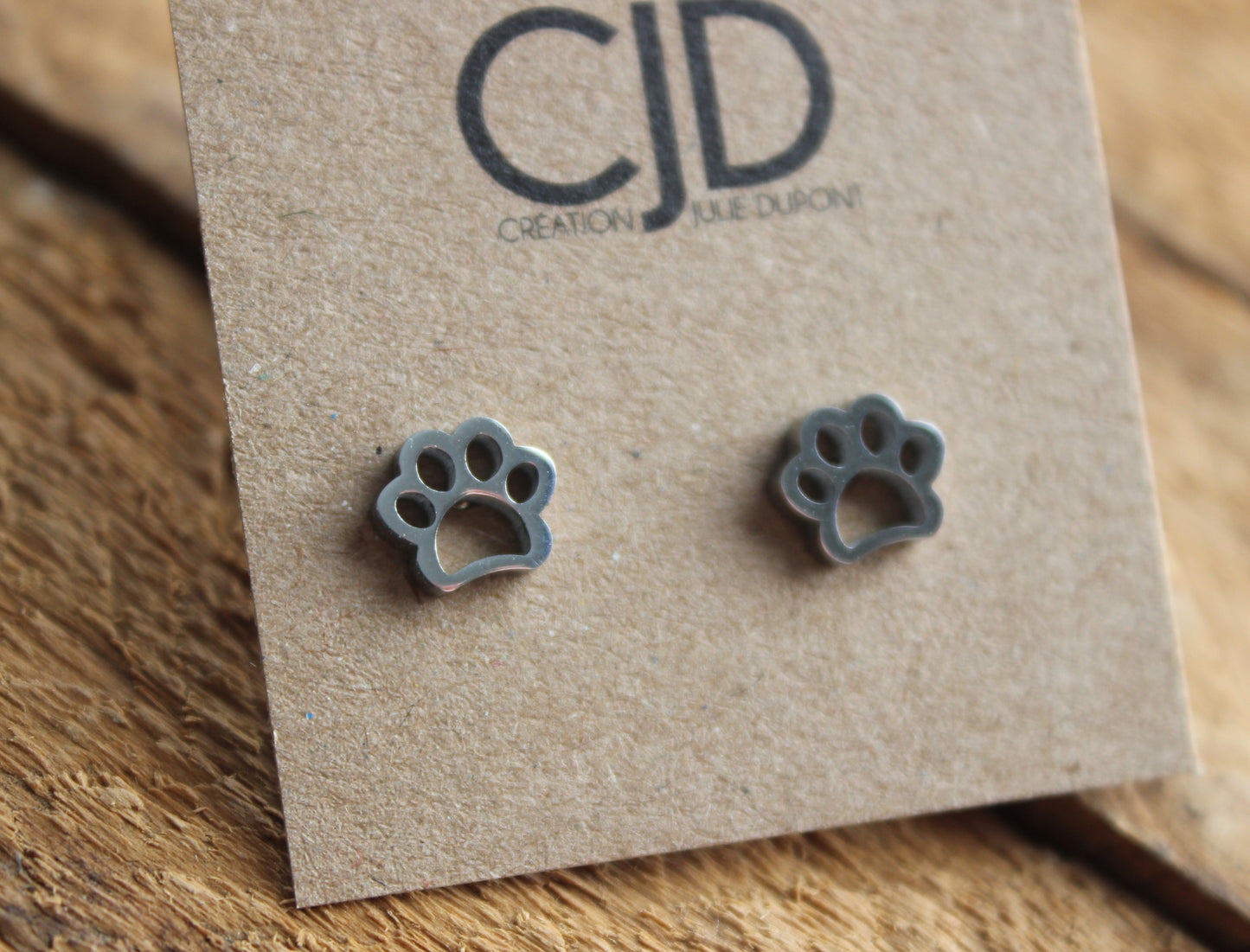 Boucles d'oreilles patte // paw stud earrings // stainless steel earrings // minimalist jewelry // animal lover (bo-1612)