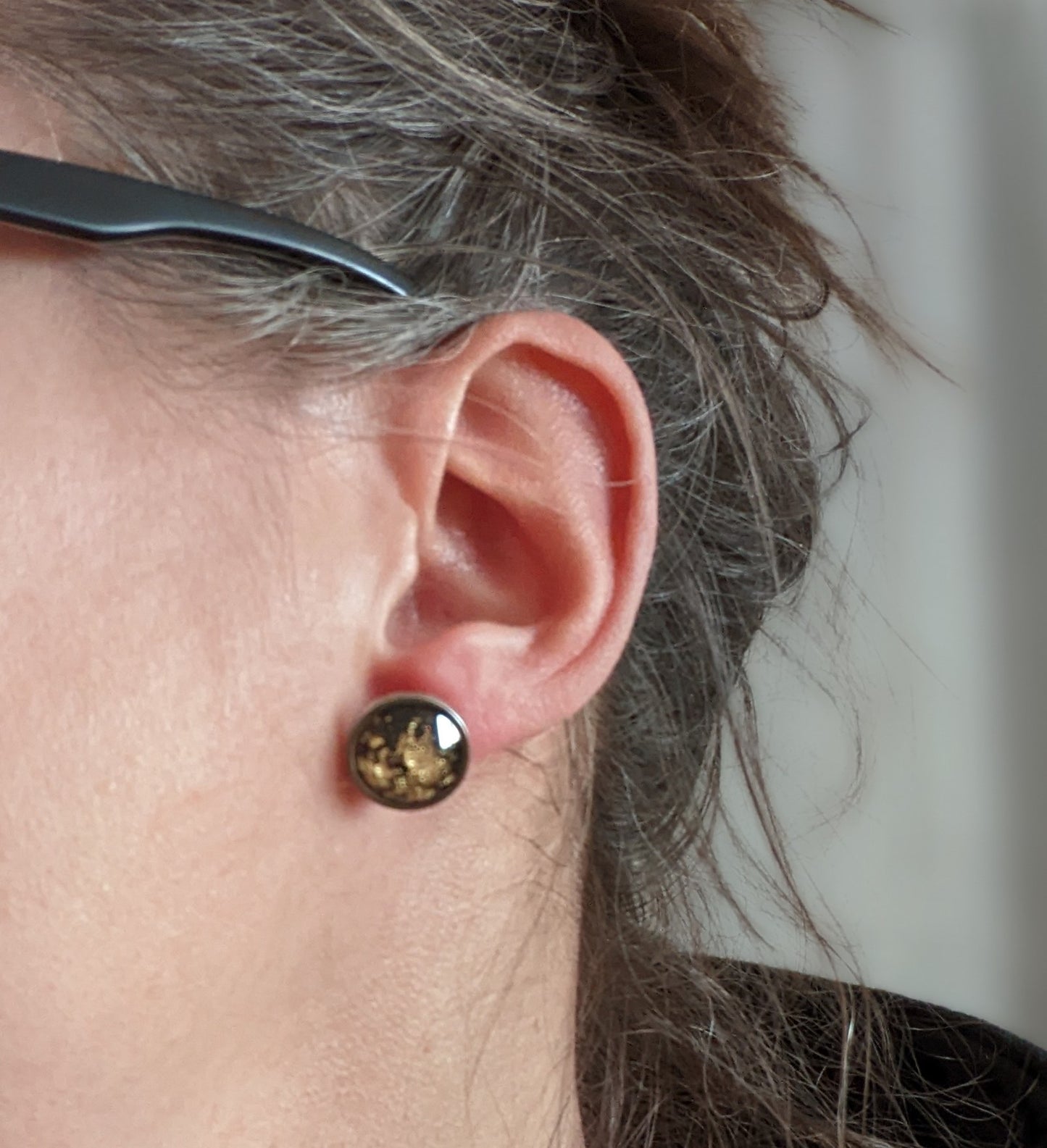 boucles d'oreilles feuille d'or résine // resin stud // stainless earrings (BO-1564)