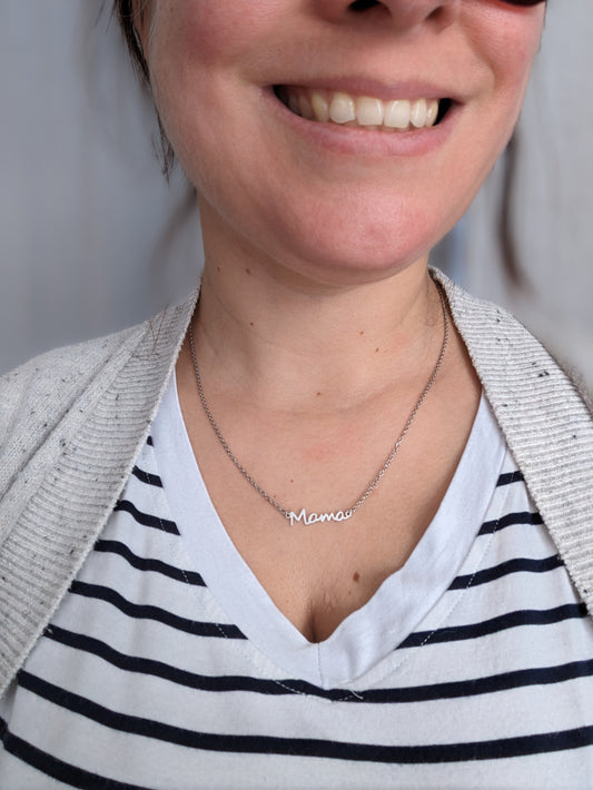 Collier minimaliste mama // mama minimalist necklace  // acier inoxydable // hypo-allergene // stainless steel necklace (CO-206)