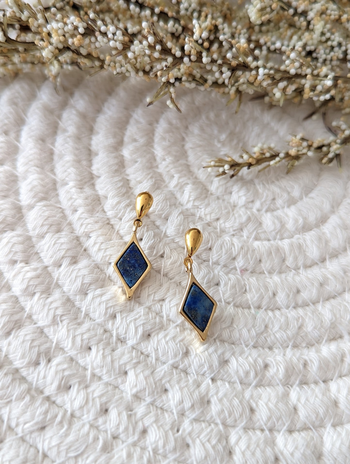 boucles d'oreilles minimaliste // stud earrings minimalist // marbre // howlite // lapis lazuli (bo-1463)