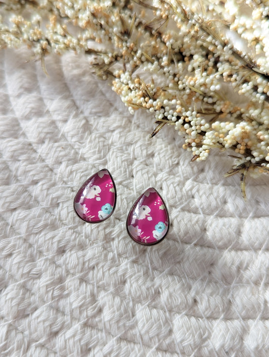 Petites merveilles fleurie fond fushia // floral teardrop earrings // Goutte d'eau // fait au quebec (BO-1792-G)