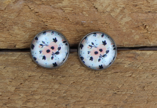 Petites merveilles fleurie // floral earrings // peach flower earrings // cute glass cabochon (BO-1586)